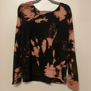 Yogalicious black tie dye lightweight pullover lace up back size xl